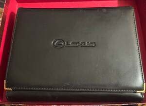 2002 Lexus ES 300 Owner's Manual with OEM Leather Case